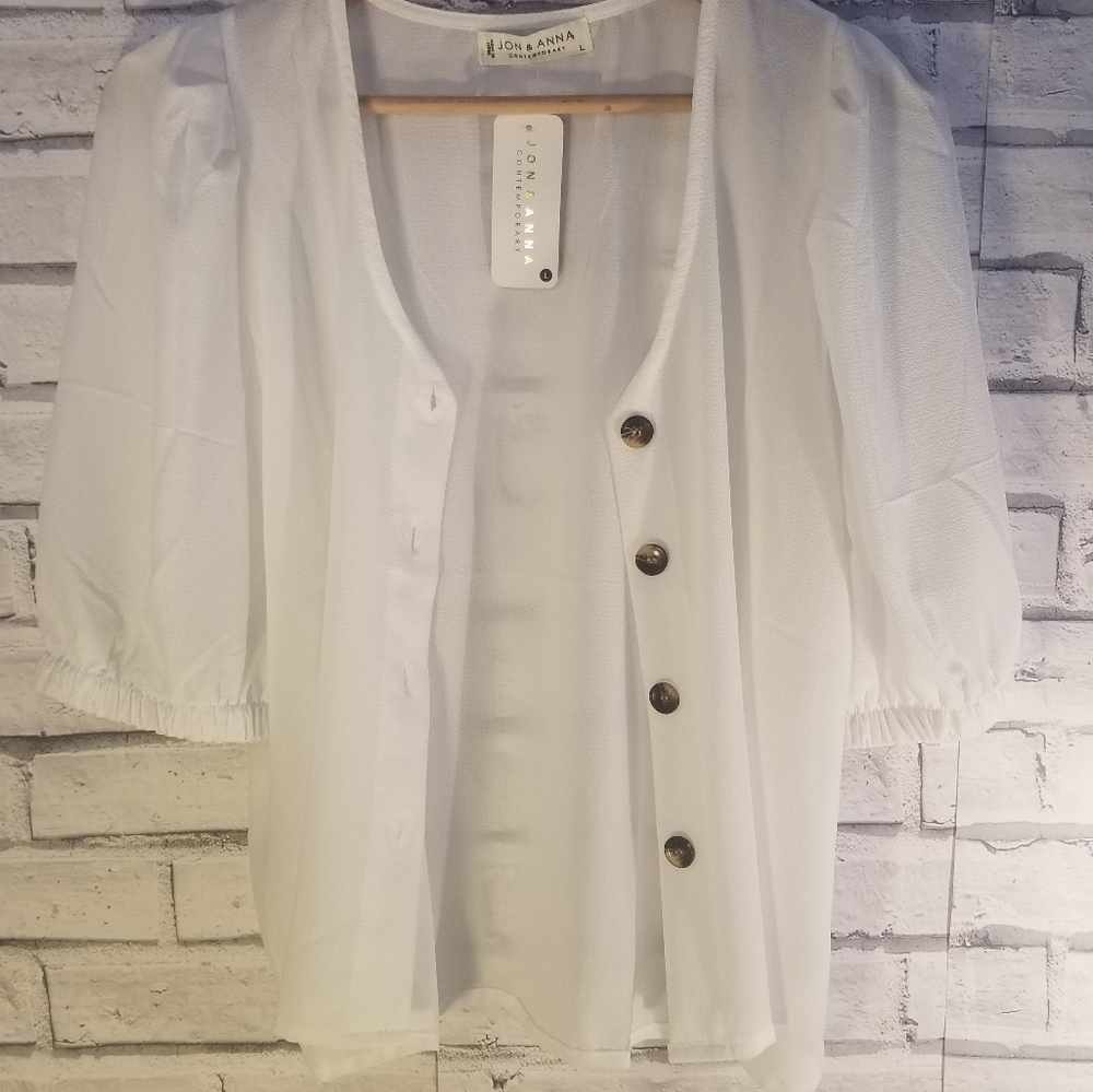 Jon & Anna Short Sleeve Blouse